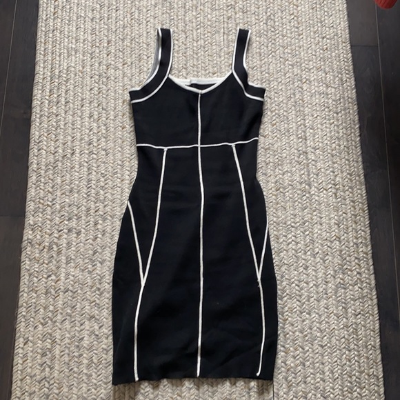 Zara Dresses & Skirts - Black and white knit mini dress